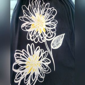 Size 8 , London Times , Maxi , Black with white and Yellow Large Flowers